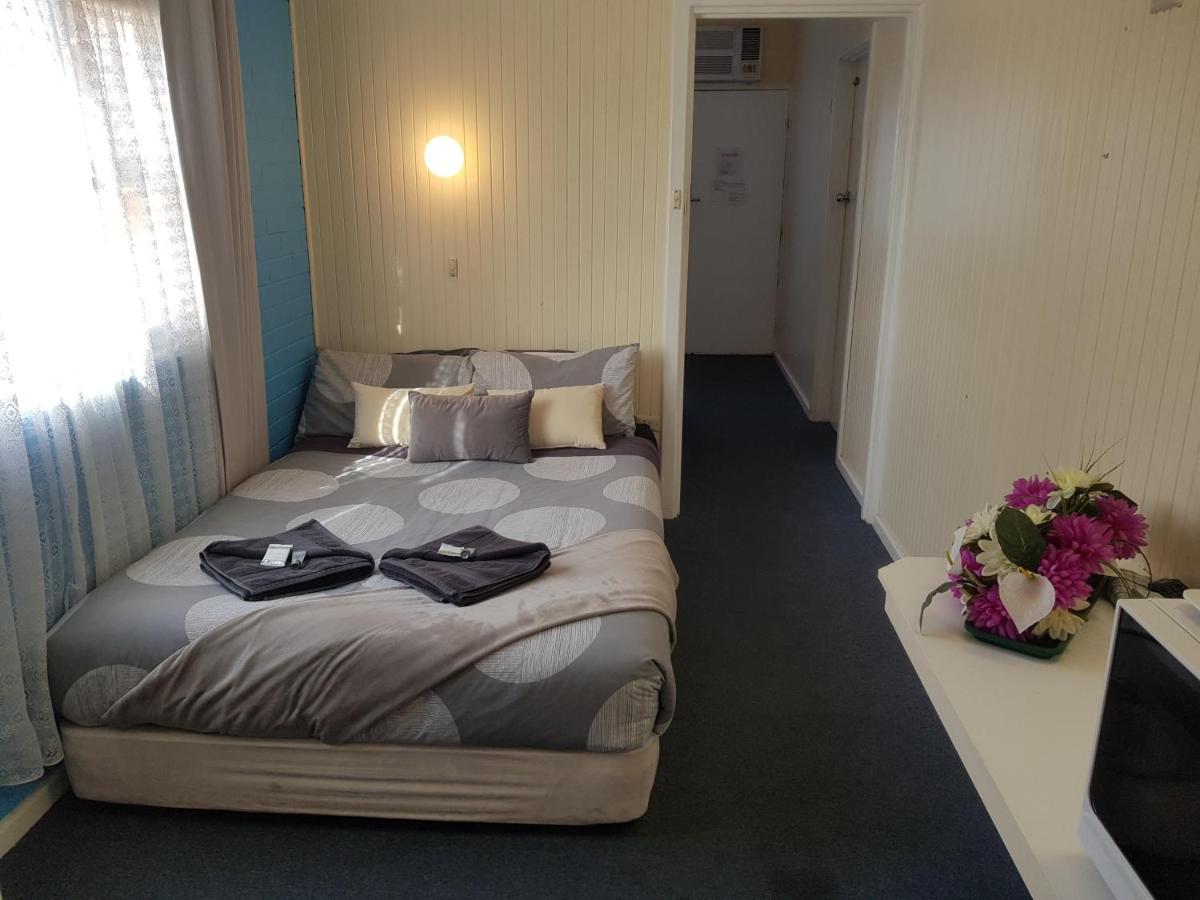 Whyalla Country Inn Motel Extérieur photo