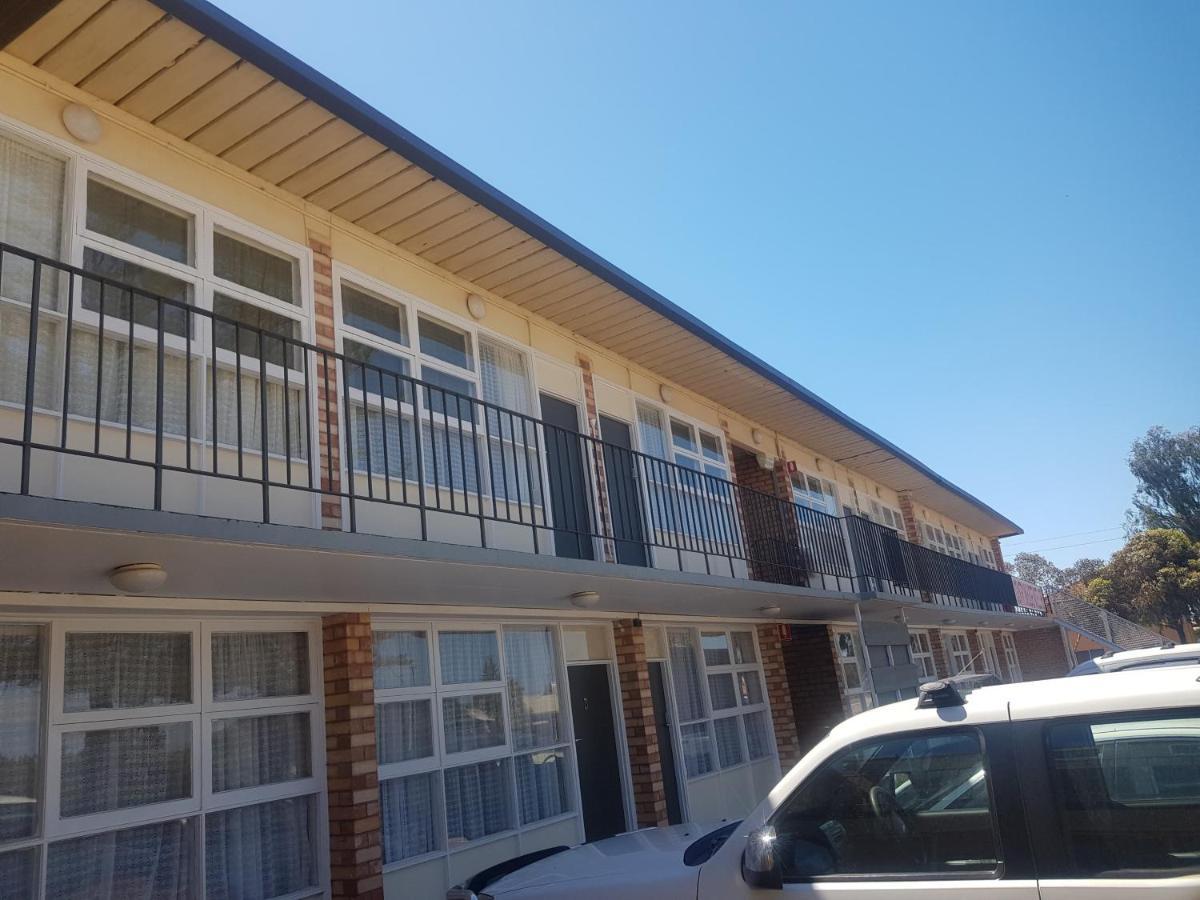 Whyalla Country Inn Motel Extérieur photo