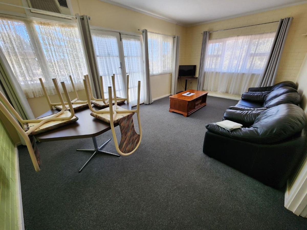 Whyalla Country Inn Motel Extérieur photo